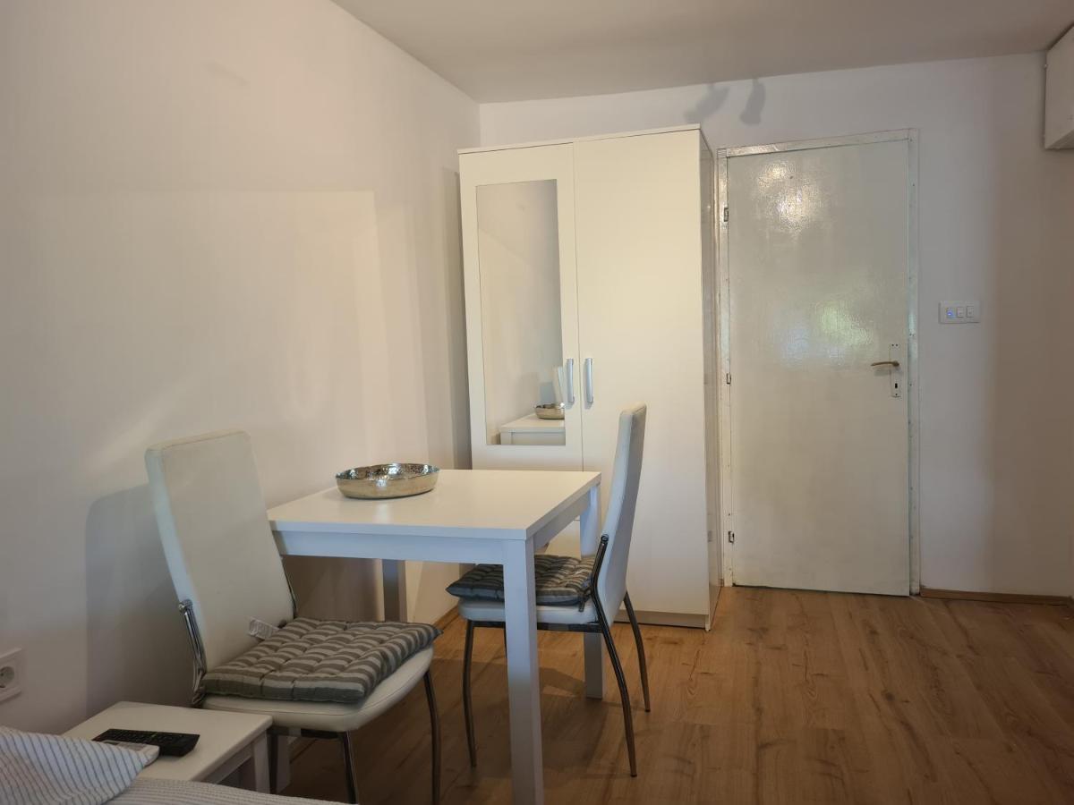 Studio Apartment Garden Дубровник Екстер'єр фото